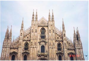 milano01.jpg (22753 バイト)